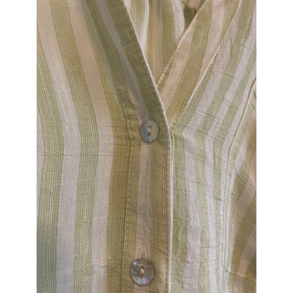 Zac & Rachel Woman button front blouse lightweight long sleeve green stripe 2X - Picture 3 of 7